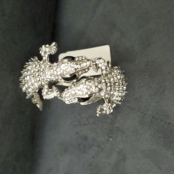 Natasha Double Alligator bracelet - Picture 5 of 6
